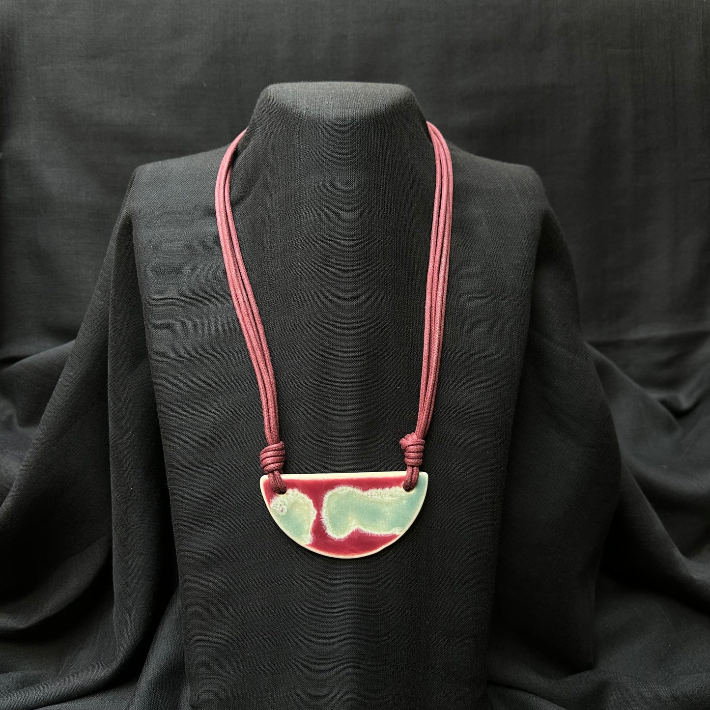 Vibrant Arc Neckpiece