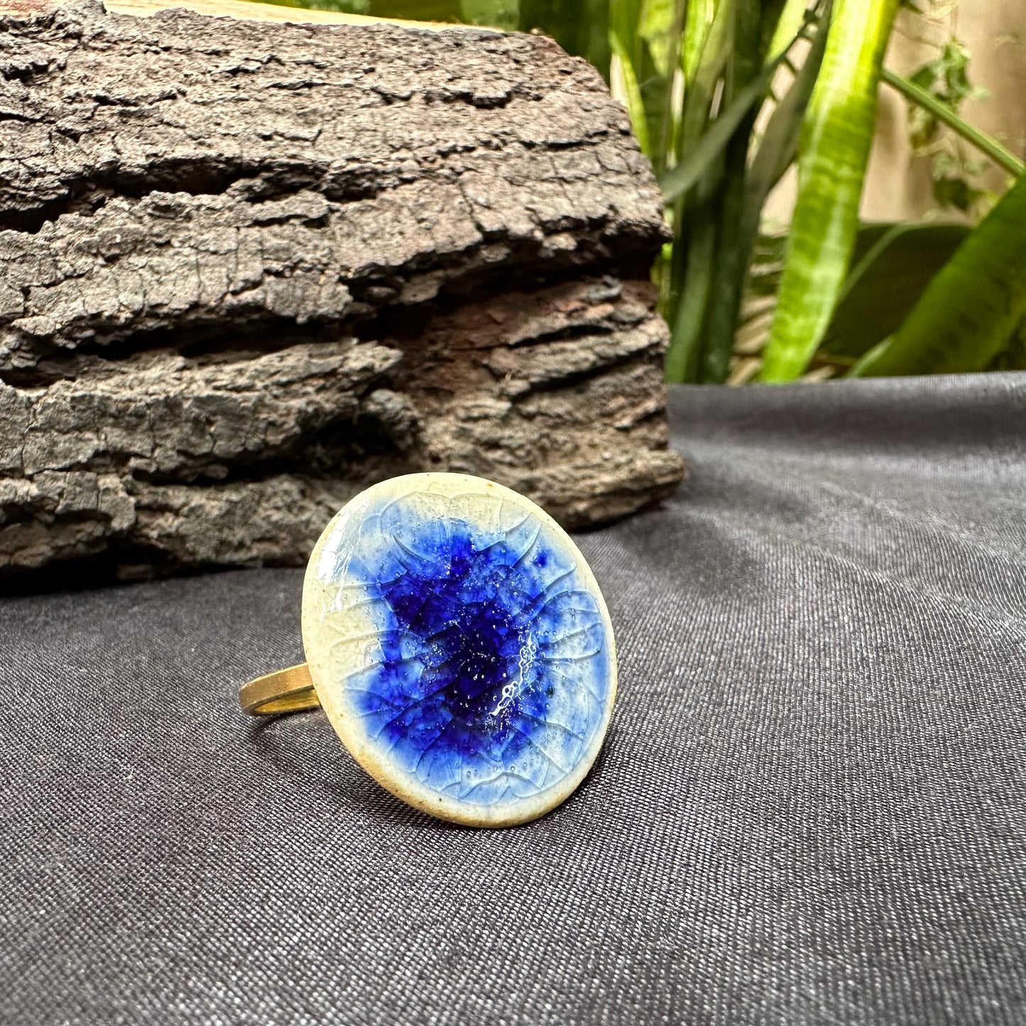 Aqua Breeze Round Ceramic Ring