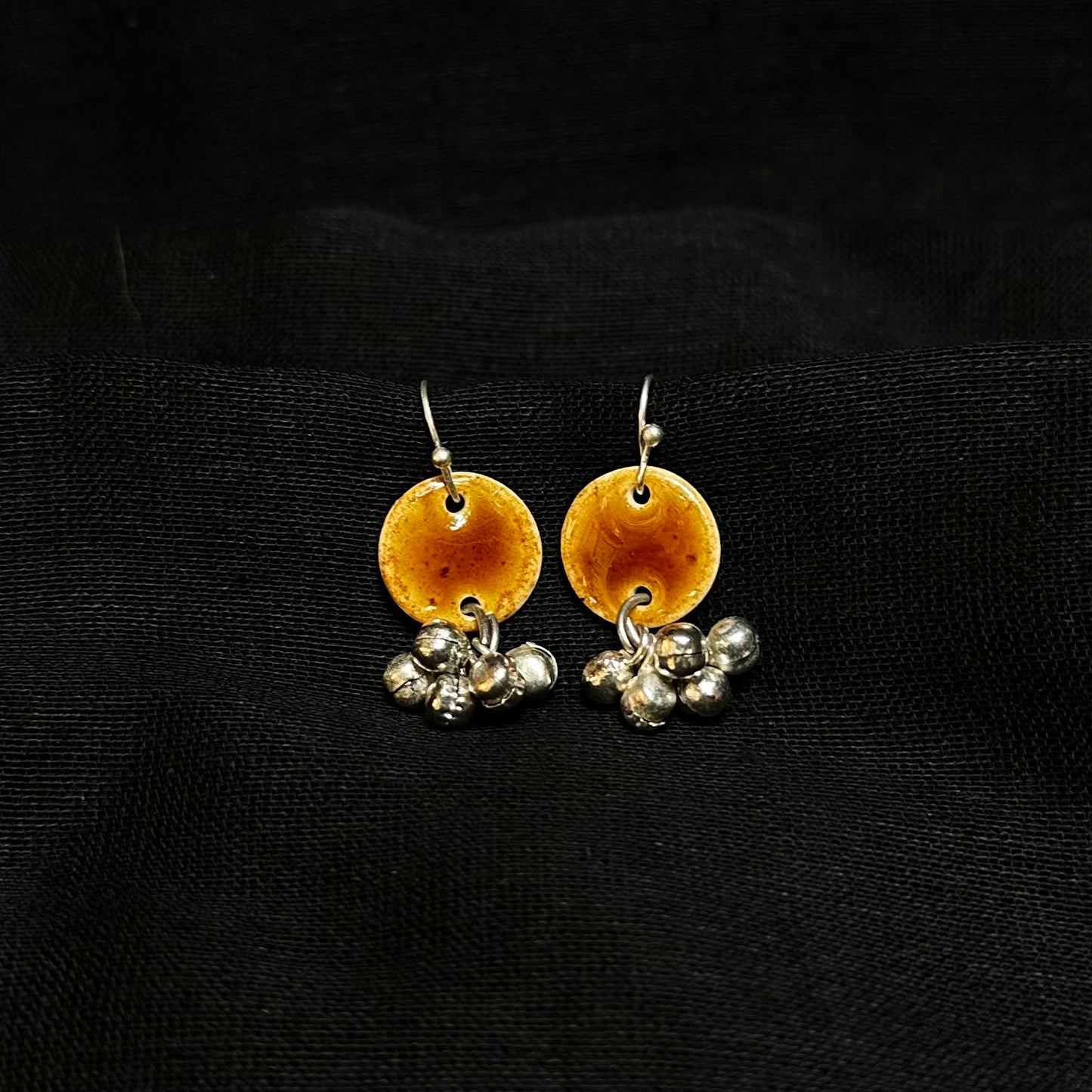 Round tiny earrings