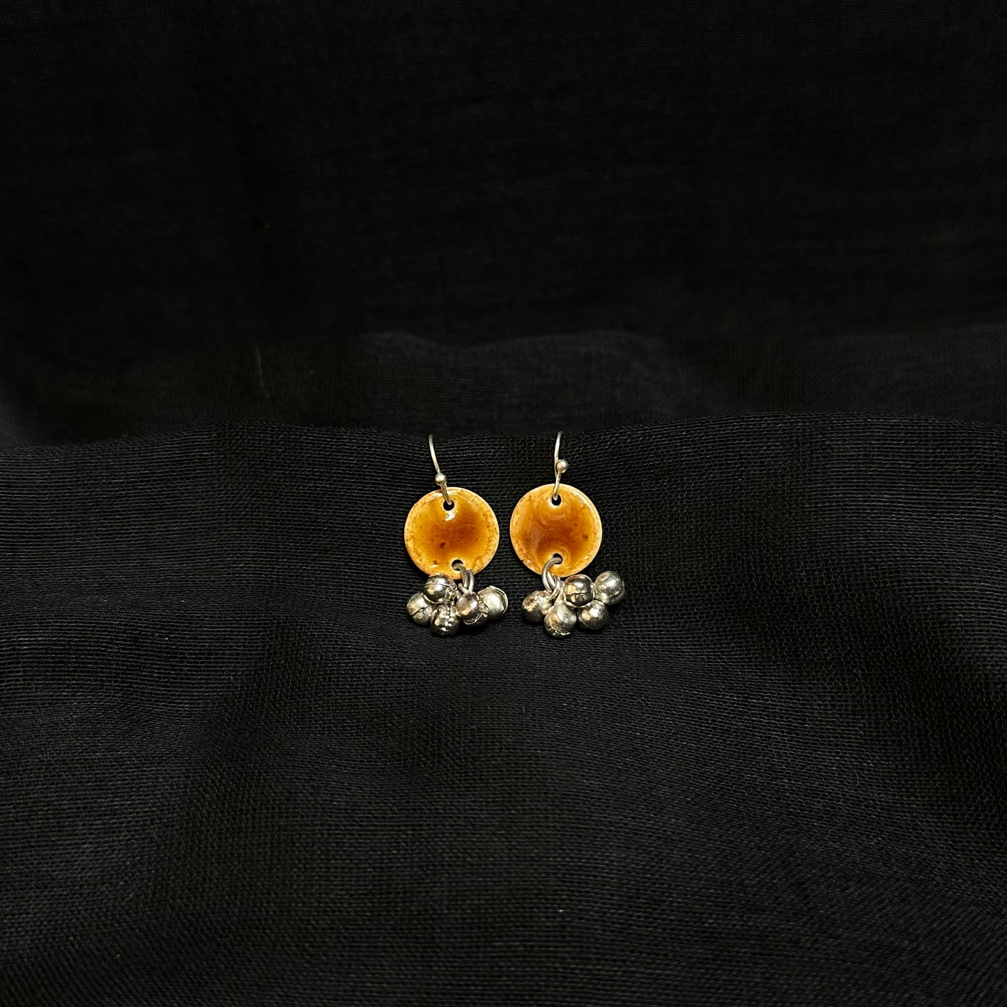 Round tiny earrings