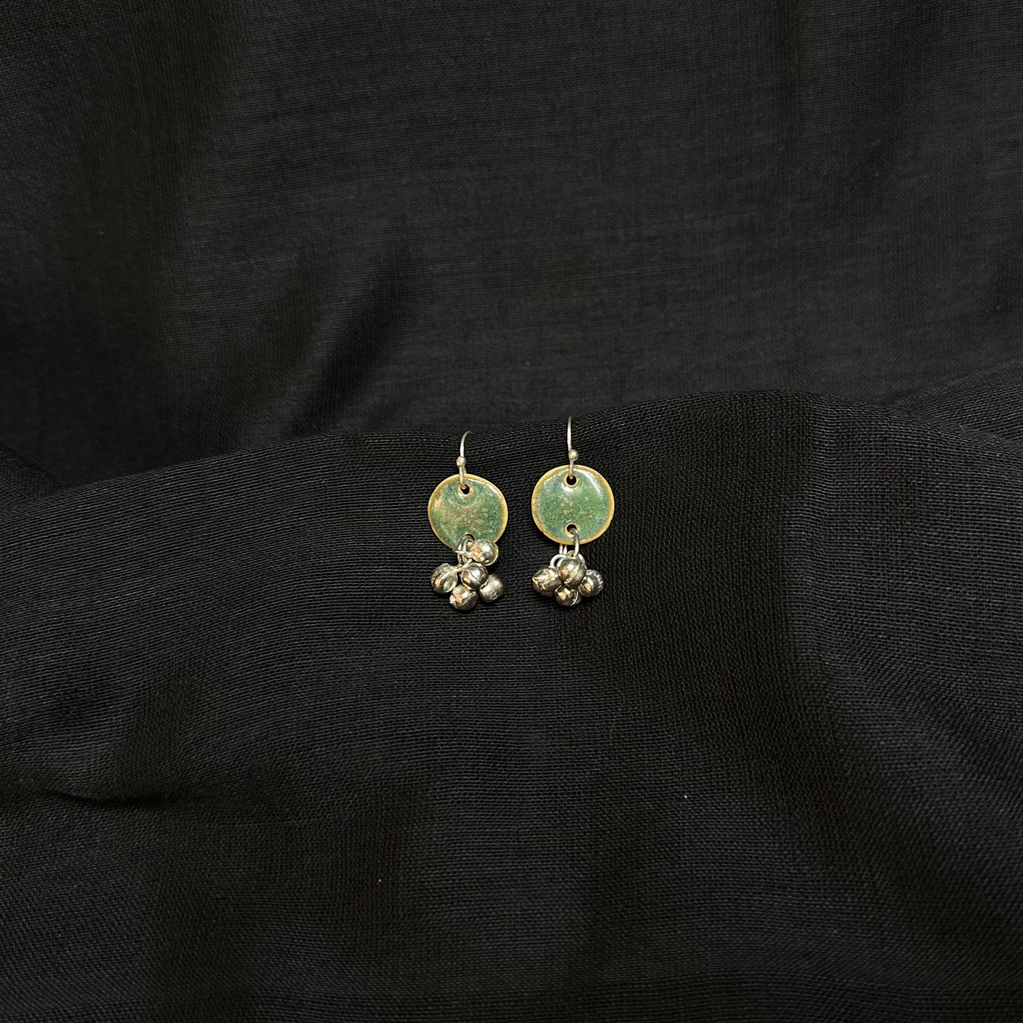 Round tiny earrings